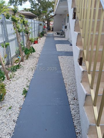 166 W 8th St 1, Hialeah, FL 33010