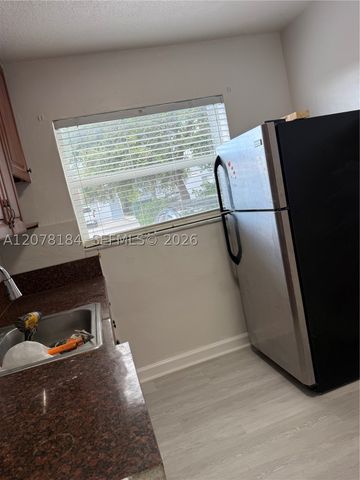 166 W 8th St 1, Hialeah, FL 33010