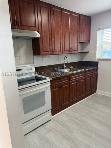 166 W 8th St 1, Hialeah, FL 33010