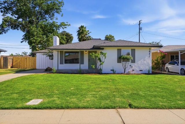 3442 E Weldon Avenue, Fresno, CA 93703