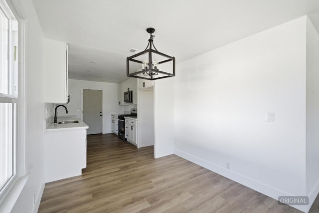 3442 E Weldon Avenue, Fresno, CA 93703