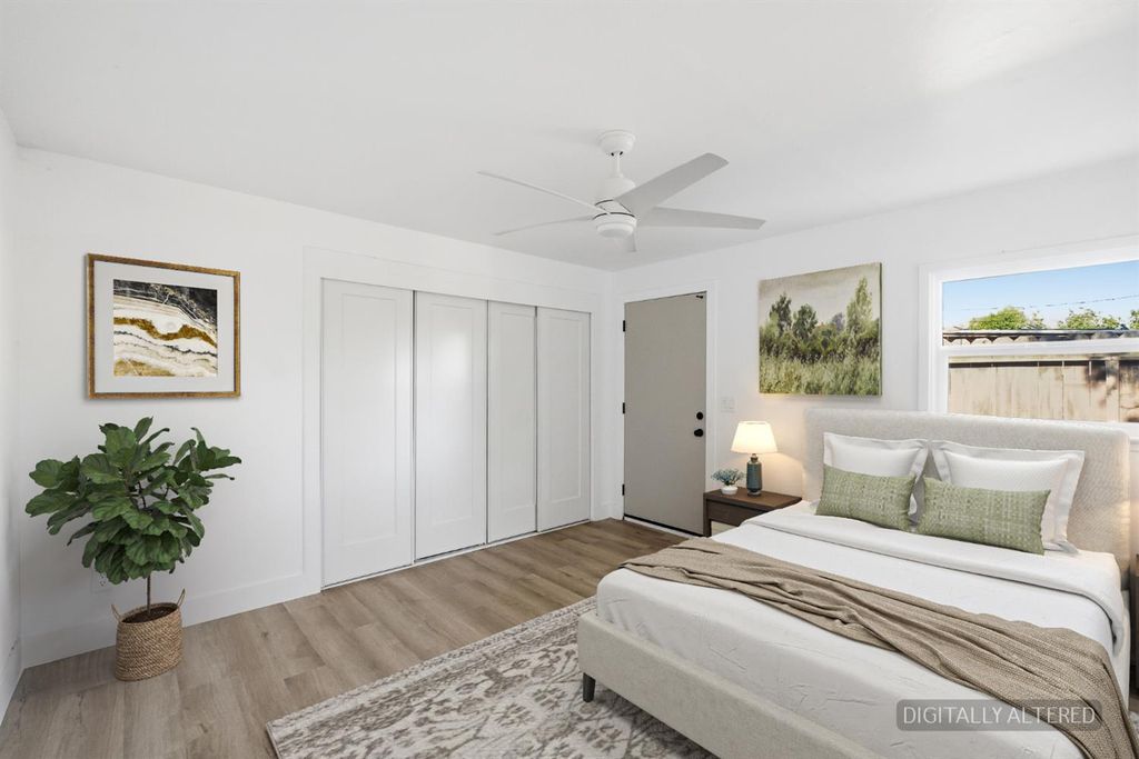 Image 9 of property listing at 3442 E Weldon Avenue, Fresno, CA 93703