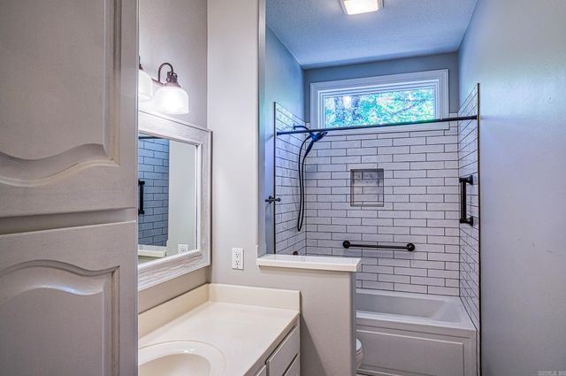 214 Pizarro Drive, Hot Springs Village, AR 71909