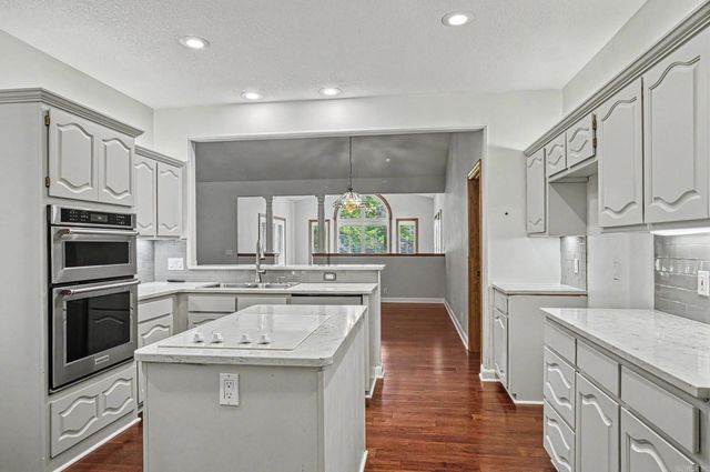 214 Pizarro Drive, Hot Springs Village, AR 71909