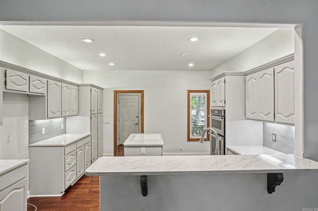 214 Pizarro Drive, Hot Springs Village, AR 71909