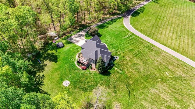 7235 S Lodge Road, Bloomington, IN 47403