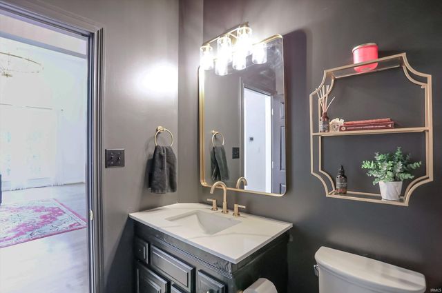 7235 S Lodge Road, Bloomington, IN 47403