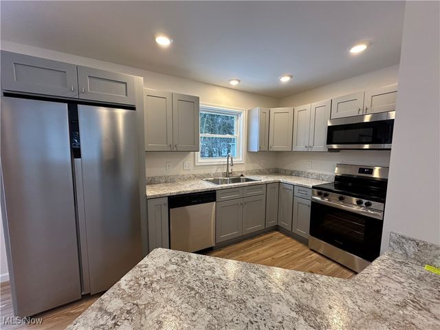 728 Wilkinson Avenue, Youngstown, OH 44509