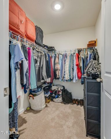 1035 Tomahawk Terrace, Johnson City, TN 37604
