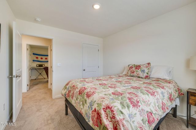 1035 Tomahawk Terrace, Johnson City, TN 37604