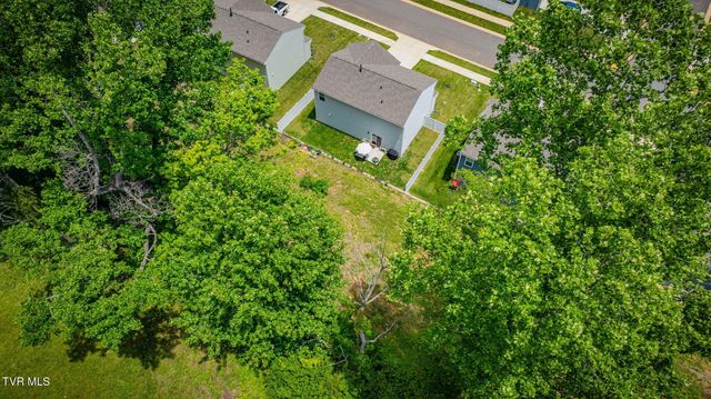1035 Tomahawk Terrace, Johnson City, TN 37604