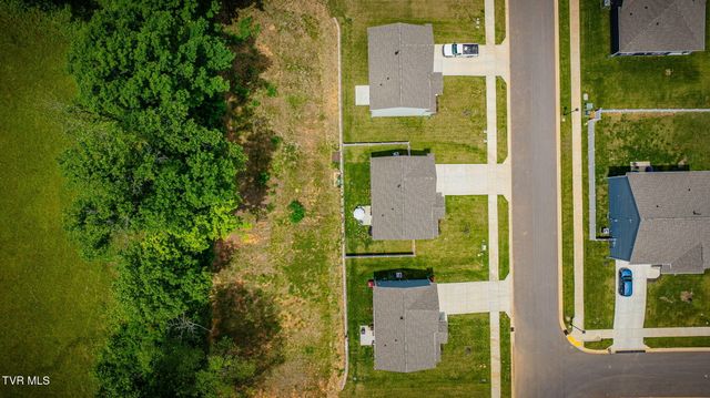 1035 Tomahawk Terrace, Johnson City, TN 37604