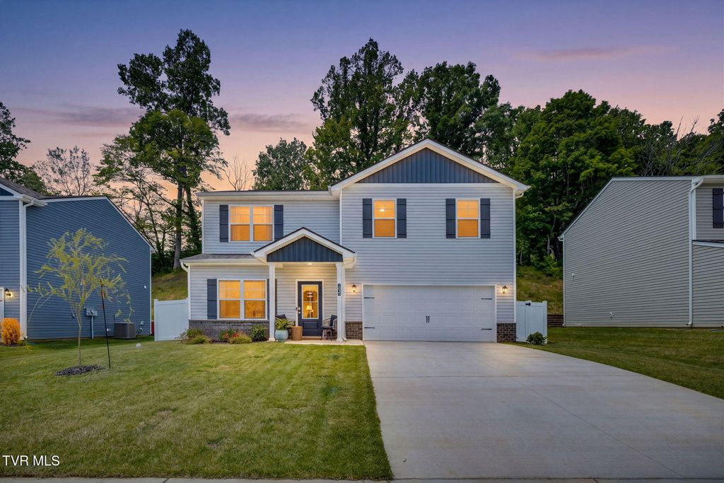 1035 Tomahawk Terrace, Johnson City, TN 37604