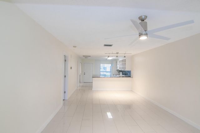 13741 Flora Place B, Delray Beach, FL 33484