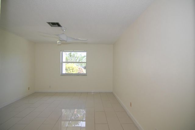 13741 Flora Place B, Delray Beach, FL 33484