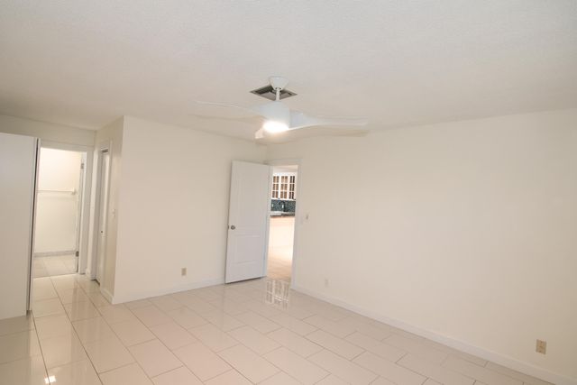 13741 Flora Place B, Delray Beach, FL 33484
