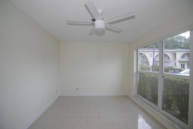 13741 Flora Place B, Delray Beach, FL 33484
