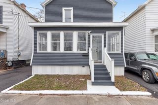 1684 Lake Boulevard, Schenectady, NY 12304