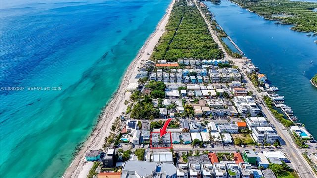 318 Walnut Street, Hollywood, FL 33019