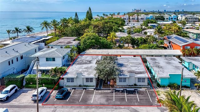 318 Walnut Street, Hollywood, FL 33019