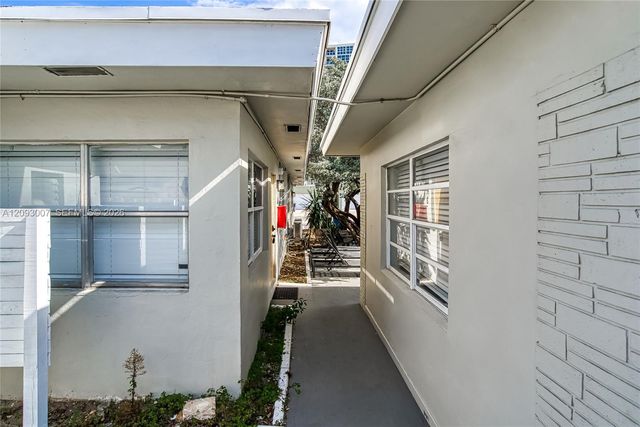 318 Walnut Street, Hollywood, FL 33019