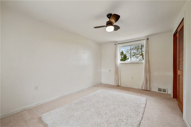 904 Sunnyside Drive, West Mifflin, PA 15122