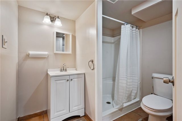 904 Sunnyside Drive, West Mifflin, PA 15122