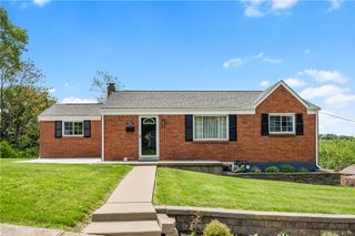 904 Sunnyside Drive, West Mifflin, PA 15122