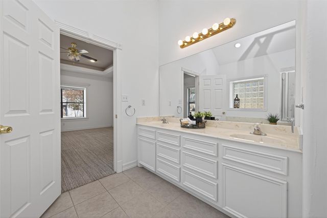5030 Highland Pass, Montgomery, TX 77316