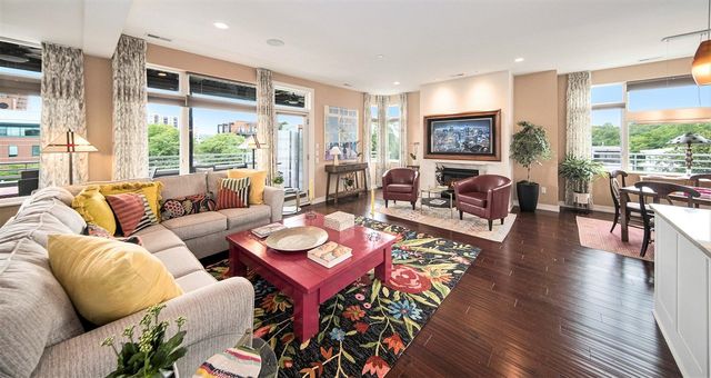 121 W Kingsley 502, Ann Arbor, MI 48103