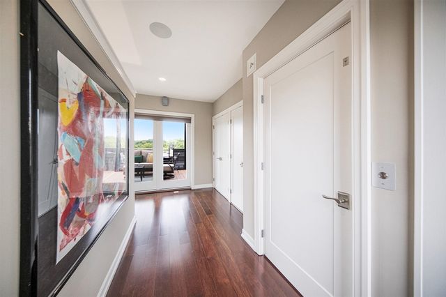 121 W Kingsley 502, Ann Arbor, MI 48103