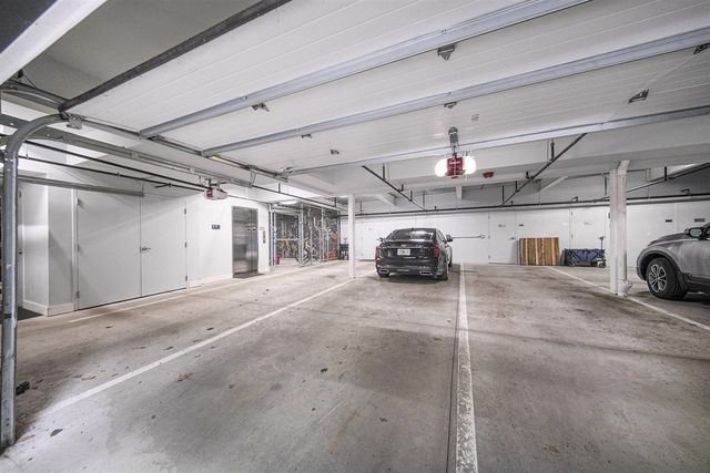 121 W Kingsley 502, Ann Arbor, MI 48103