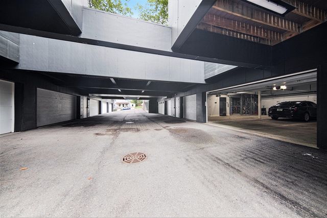 121 W Kingsley 502, Ann Arbor, MI 48103