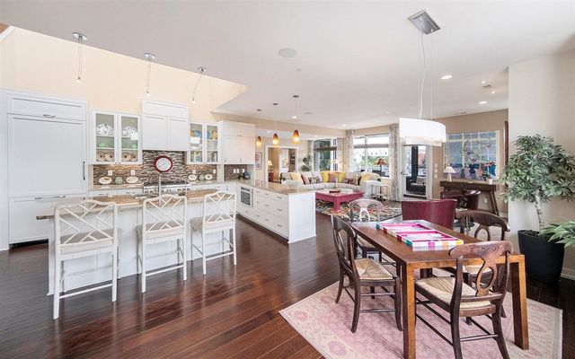 121 W Kingsley 502, Ann Arbor, MI 48103