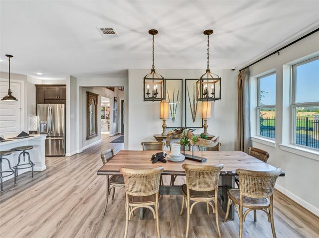 11 Shumard Oak Drive, The Woodlands, TX 77375