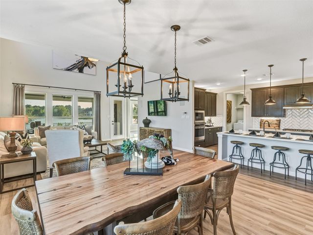 11 Shumard Oak Drive, The Woodlands, TX 77375