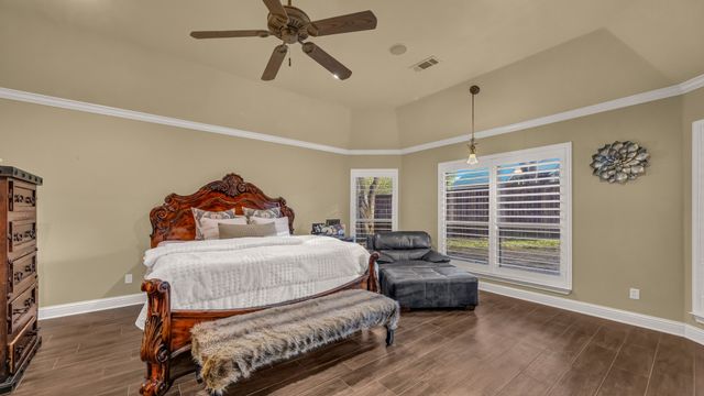 2102 Clear Creek Drive, Weatherford, TX 76087