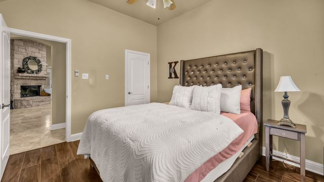 2102 Clear Creek Drive, Weatherford, TX 76087