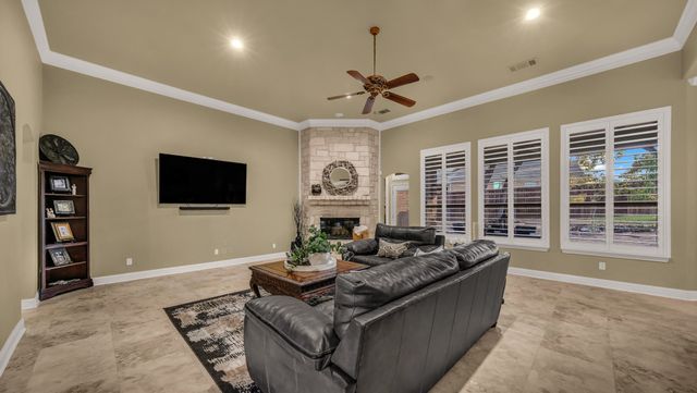 2102 Clear Creek Drive, Weatherford, TX 76087