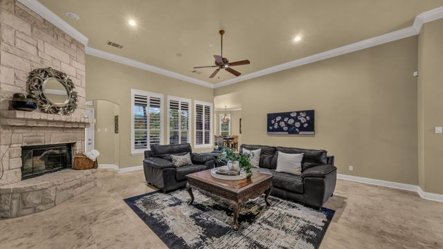 2102 Clear Creek Drive, Weatherford, TX 76087