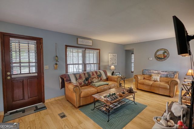 1665 County Line Extension, Mansfield, GA 30055