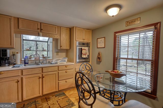 1665 County Line Extension, Mansfield, GA 30055