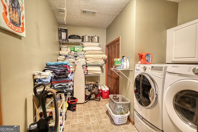 1665 County Line Extension, Mansfield, GA 30055