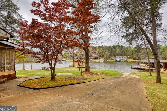 1665 County Line Extension, Mansfield, GA 30055