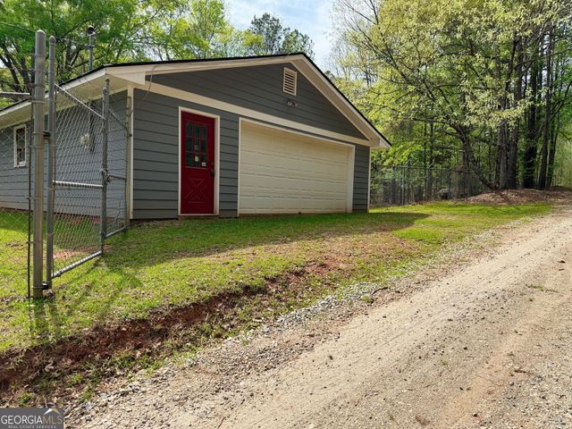 1665 County Line Extension, Mansfield, GA 30055