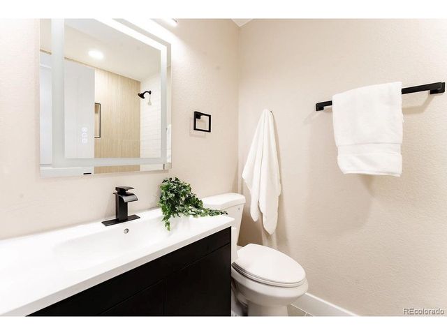 7550 Johnson St, Arvada, CO 80005