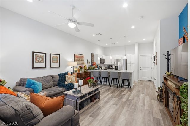 6439 Wide Sky Street, Las Vegas, NV 89166