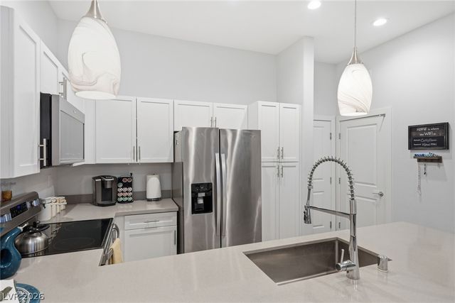6439 Wide Sky Street, Las Vegas, NV 89166