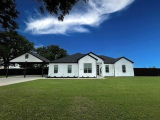 1511 Farrar Road, Palmer, TX 75152