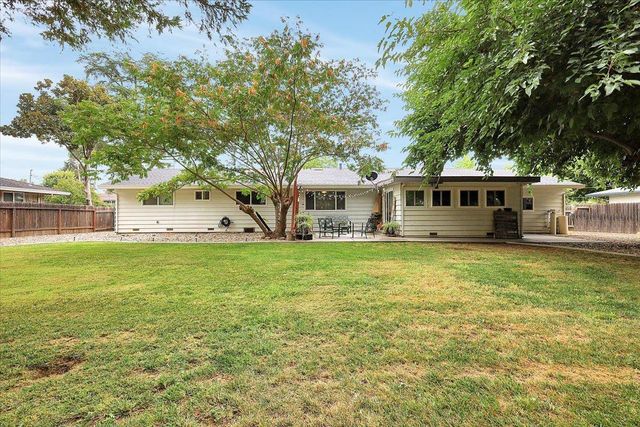 1421 Richland Rd, Yuba City, CA 95993